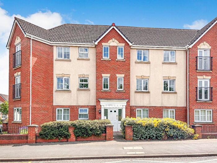 2 Bedroom Flat For Sale In Reddal Hill Road, Cradley Heath, B64