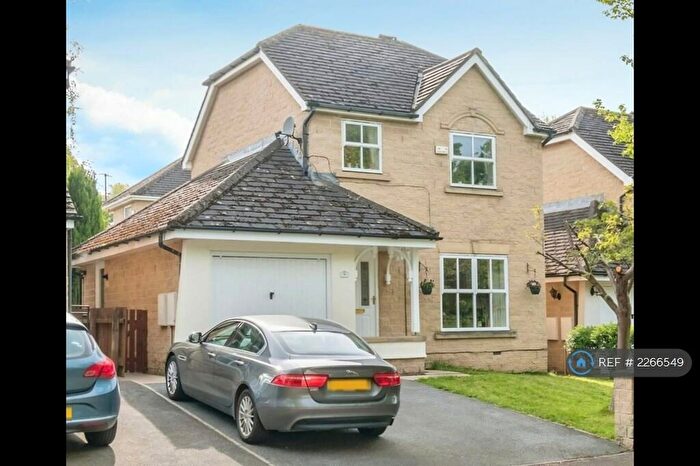 3 Bedroom Detached House To Rent In Tenterfields, Bradford, BD10