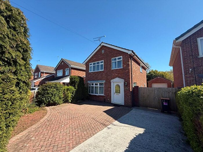 3 Bedroom Detached House For Sale In Underwood Drive, Whitby, CH65