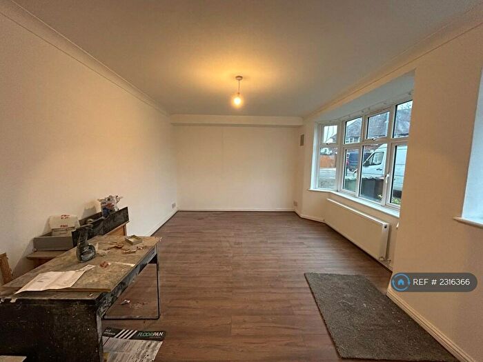 3 Bedroom End Of Terrace House To Rent In Southwold Drive, Barking, IG11