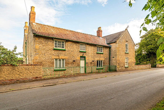 6 Bedroom Detached House For Sale In Village Farmhouse, Drury Lane, Blankney, Lincoln, Lincolnshire, LN4