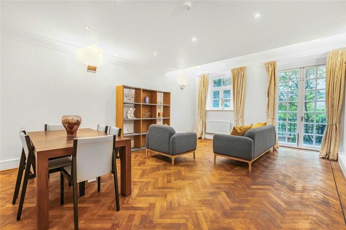 2 Bedroom Apartment To Rent In Rosebery Avenue, London, EC1R