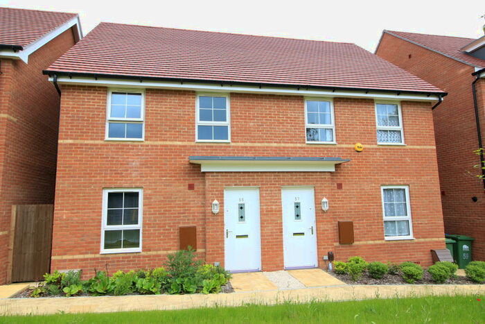 3 Bedroom Semi-Detached House To Rent In Cardinal Place, Southampton, SO16