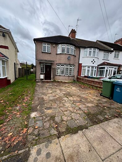 3 Bedroom End Of Terrace House To Rent In Abercorn Crescent, South Harrow, Harrow, HA2