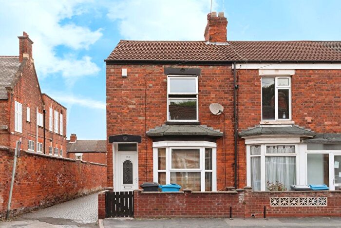 2 Bedroom End Of Terrace House For Sale In Welbeck Street, Hull, HU5