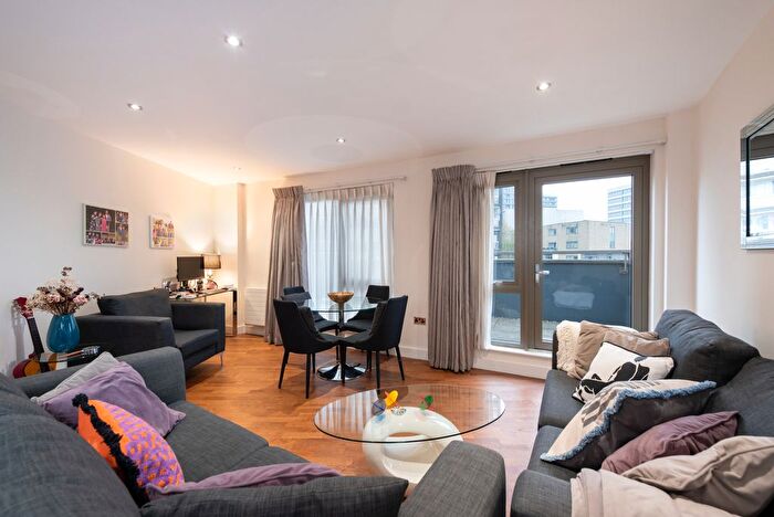 1 Bedroom Flat To Rent In Lawn Road, London, NW3