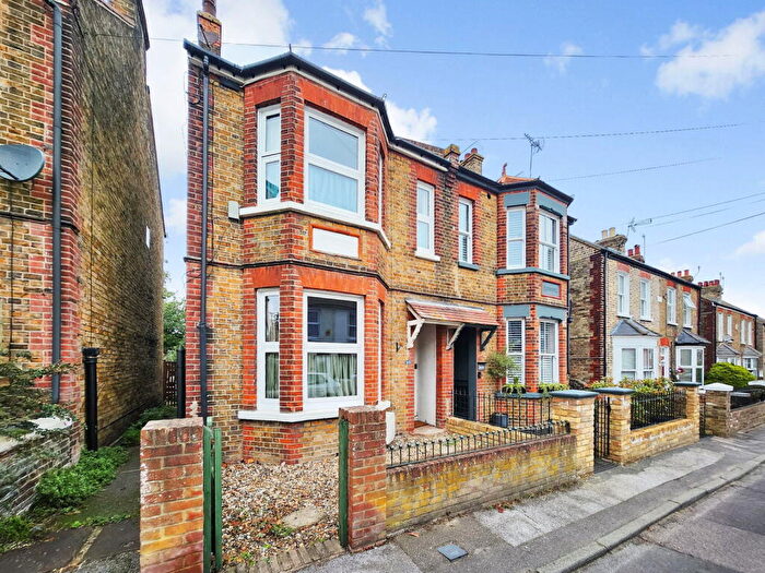 4 Bedroom Semi-Detached House For Sale In Upton Road, Broadstairs, CT10