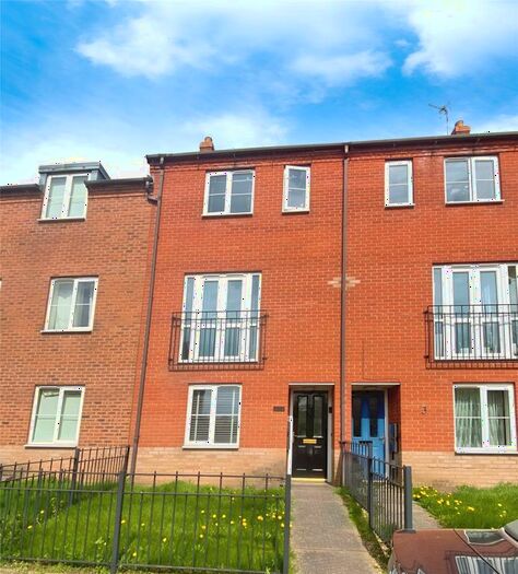 4 Bedroom Terraced House To Rent In Whitebeam Way, Nuneaton, Warwickshire, CV10