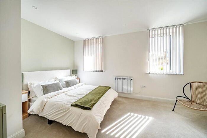 1 Bedroom Flat To Rent In Windsor Way, Aldershot, Hampshire, GU11