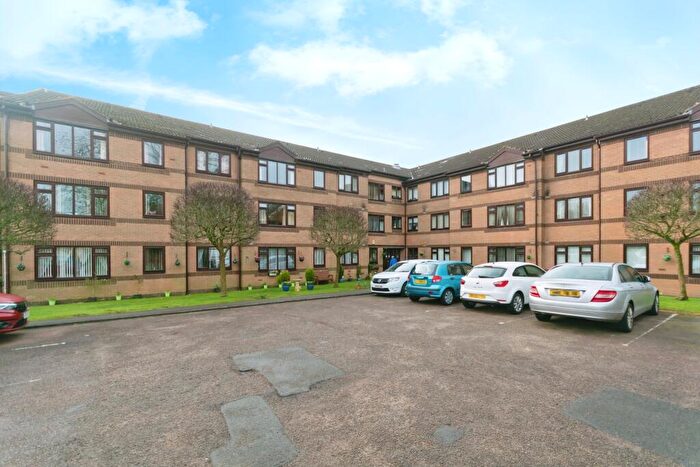 1 Bedroom Flat For Sale In Monyhull Hall Road, Birmingham, West Midlands, B30