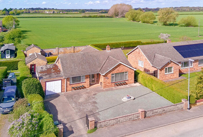 2 Bedroom Bungalow For Sale In New Street, Chippenham, Ely, Cambridgeshire, CB7