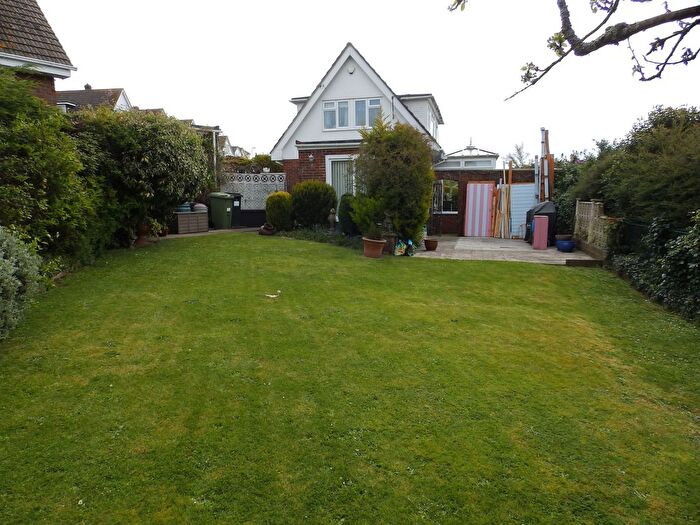 4 Bedroom Detached House To Rent In Higher Holcombe Road, Teignmouth, TQ14