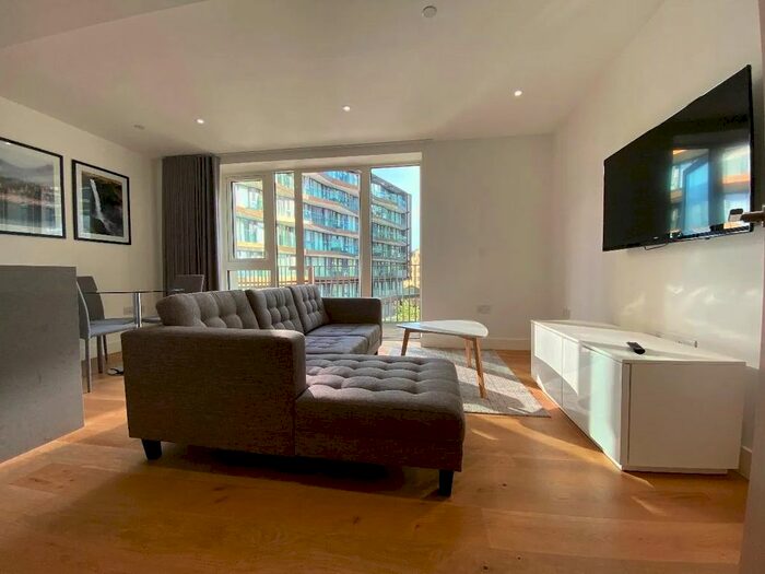 1 Bedroom Flat To Rent In Vaughan Way, London, E1W