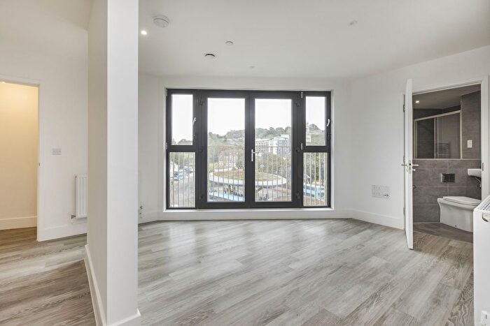 Studio To Rent In Medway Street, Chatham, ME4