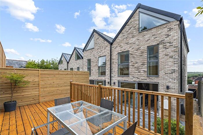 4 Bedroom Semi-Detached House For Sale In Dell Road, Winchester, Hampshire, SO23