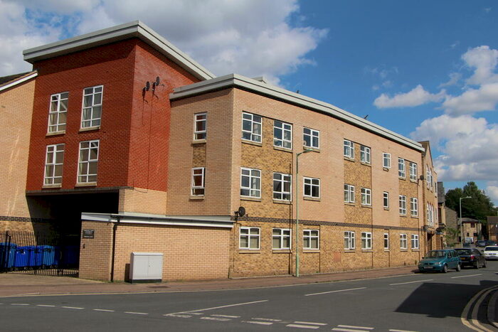 2 Bedroom Flat To Rent In Ashbourne Court, Newmarket, CB8