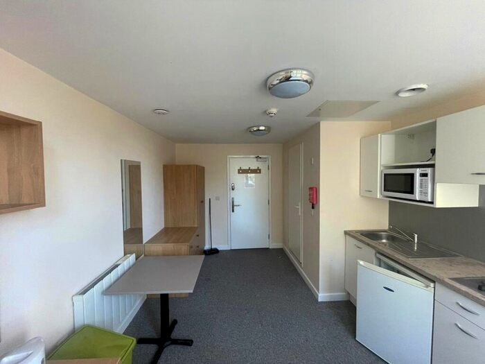 Apartment To Rent In College House, Bridge Road, Alum Rock, Birmingham, B8
