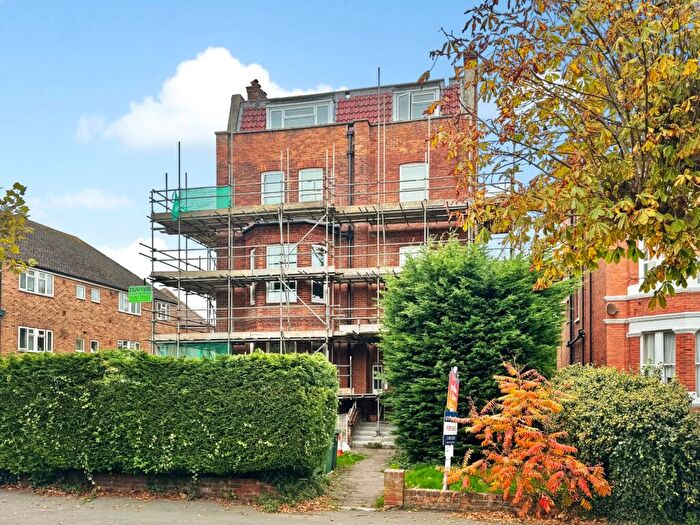 2 Bedroom Apartment For Sale In Shorncliffe Road, Folkestone, Kent, CT20