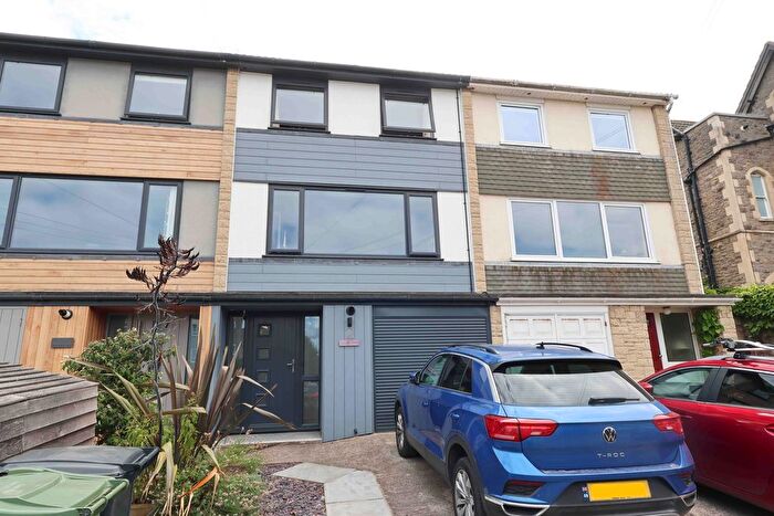 2 Bedroom Terraced House For Sale In Hallam Road, Clevedon, BS21