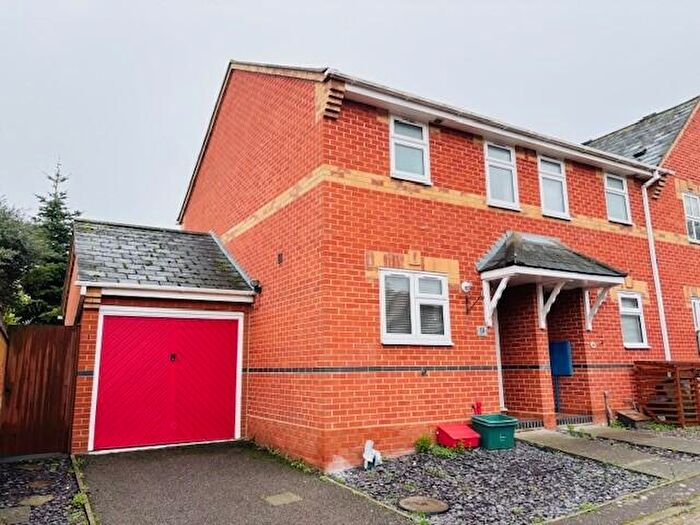 2 Bedroom Semi Detached House To Rent In Haddon Park, Colchester, CO1