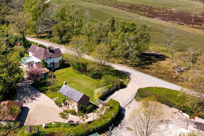 4 Bedroom Detached House For Sale In Coleman's Hatch, Hartfield, TN7