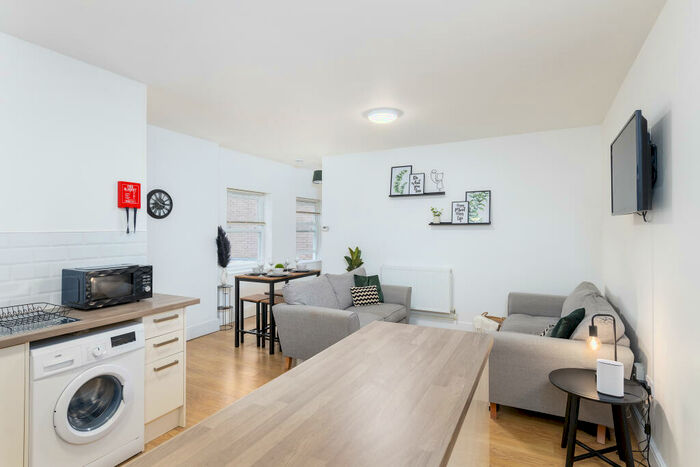 2 Bedroom Apartment To Rent In Stonebow House, The Glory Hole, Lincoln, LN2