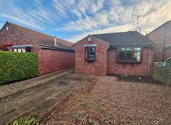 2 Bedroom Bungalow For Sale In Long Ridge Lane, Nether Poppleton, York, YO26