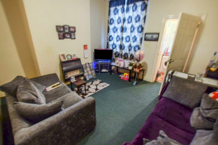 2 Bedroom House To Rent In Lydford Street, Salford, M6