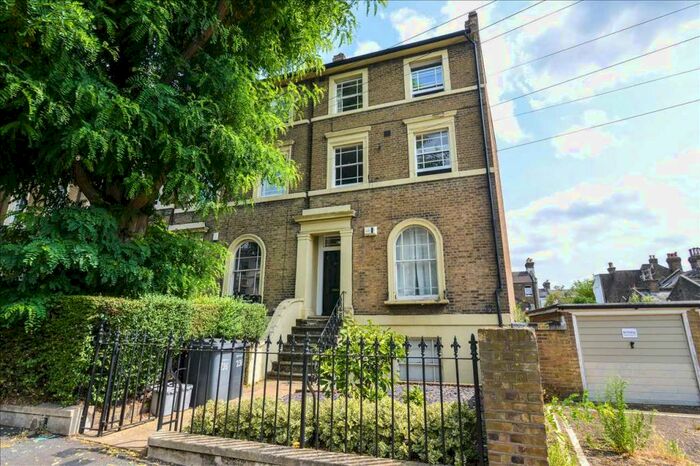 3 Bedroom Apartment To Rent In Dacre Park, London, SE13