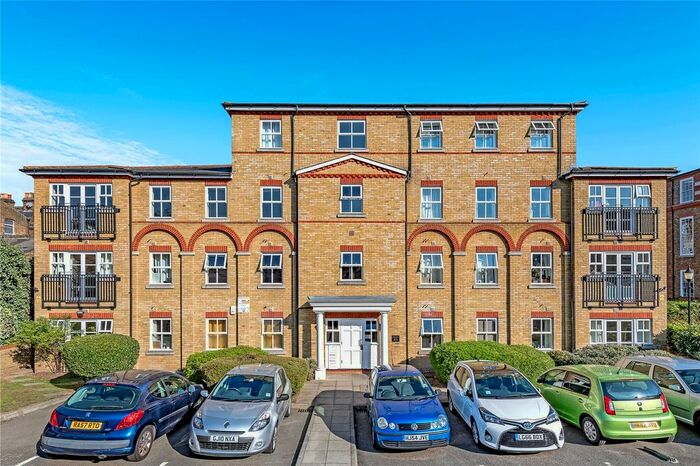 2 Bedroom Flat To Rent In Belvedere Place, London, SW2