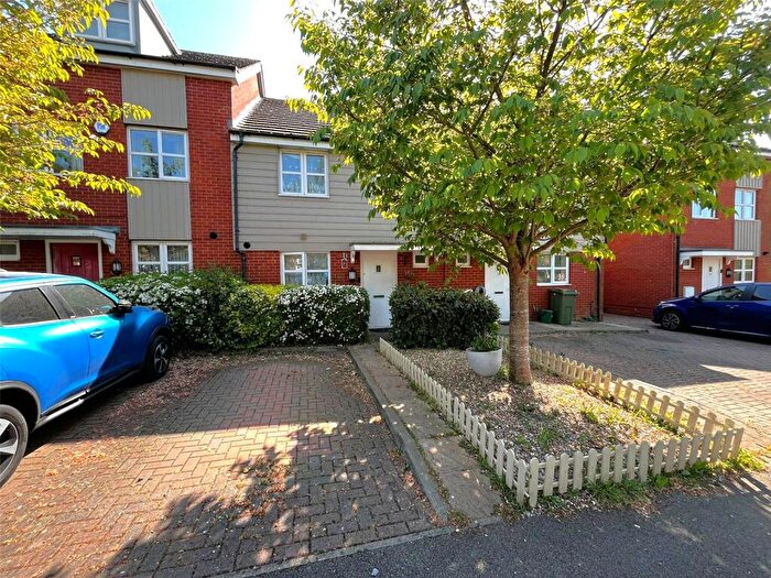3 Bedroom Terraced House For Sale In Mill Road, Basingstoke, Hampshire, RG24