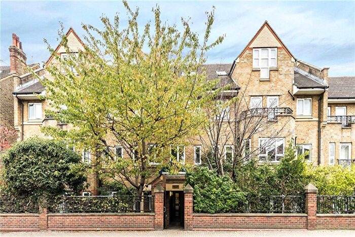 1 Bedroom Flat For Sale In Naples Court, St. James's Drive, London, SW12
