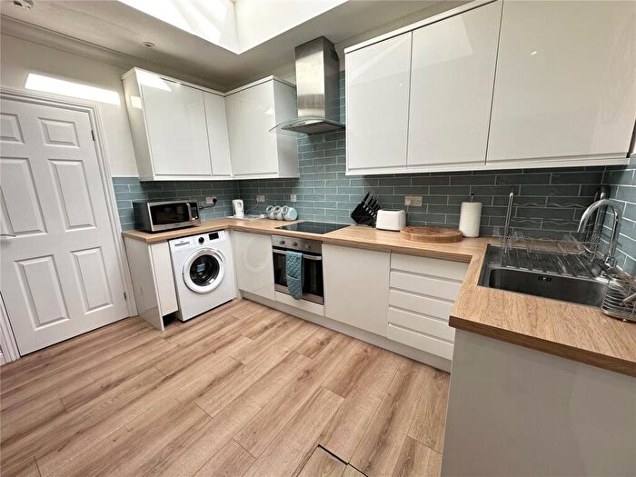 2 Bedroom Apartment To Rent In Glenmoor House, Horton Road, Ashley Heath, Hampshire, BH24