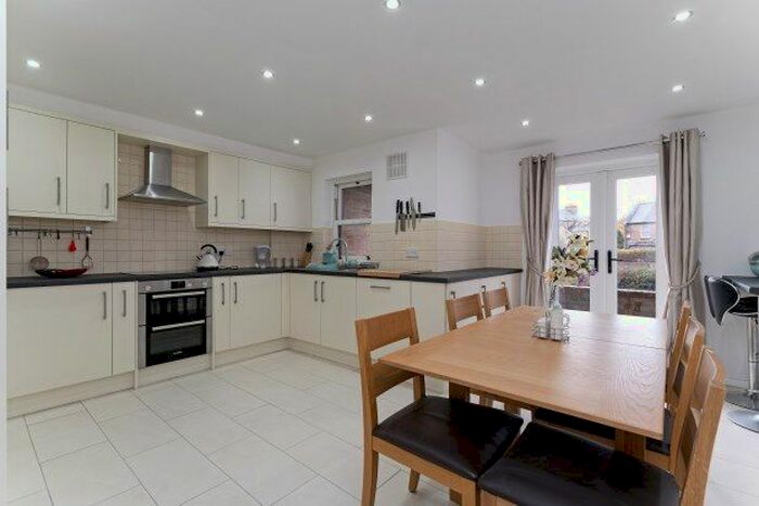 4 Bedroom Property To Rent In Shirelake Close, Oxford, OX1