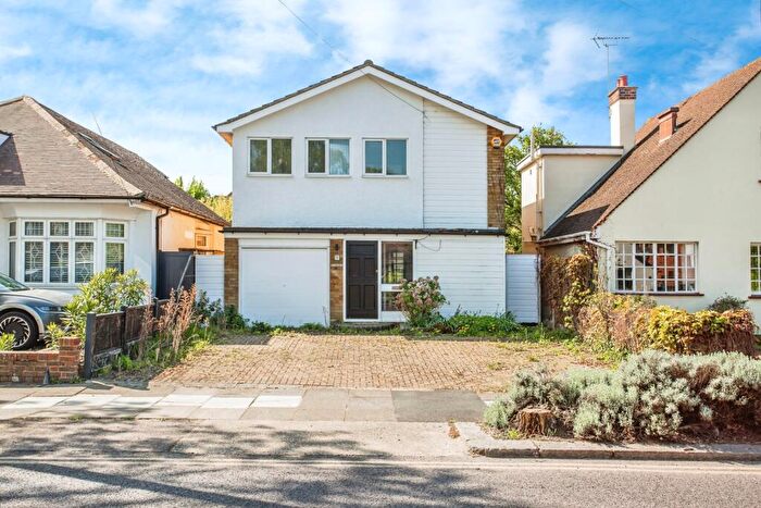 4 Bedroom Detached House For Sale In Acacia Drive, Thorpe Bay, Essex, SS1