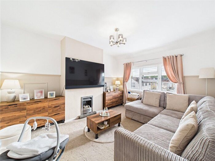 1 Bedroom Flat For Sale In Dancey Mead, Bristol, BS13