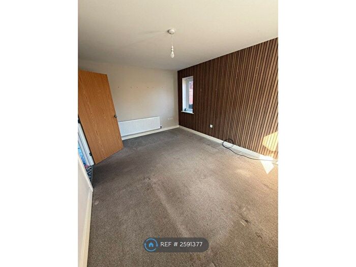 3 Bedroom End Terrace House To Rent In Centurion Drive, Worcester, WR5