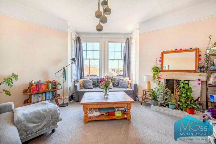 3 Bedroom Flat To Rent In Brambledown Mansions, Crouch Hill, Crouch End, N4