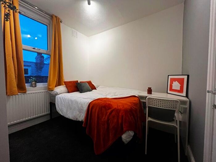 4 Bedroom Terraced House To Rent In Hartley Grove, Woodhouse, Leeds, LS6