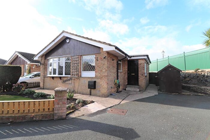 2 Bedroom Detached House To Rent In Sunny Bank Grove, Thornbury, Bradford, West Yorkshire, BD3