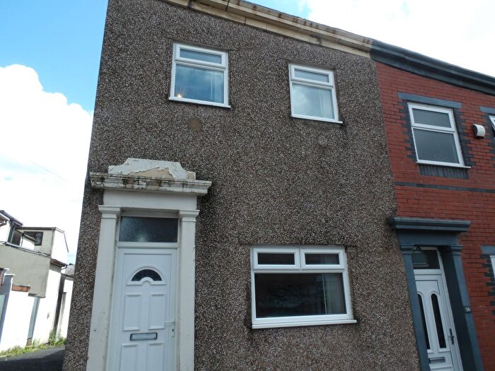 2 Bedroom Property To Rent In Bicknell Street, Blackburn, BB1
