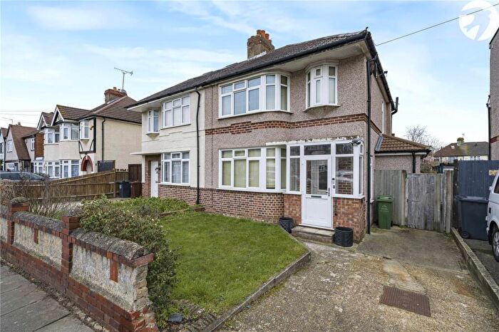 3 Bedroom Semi Detached House For Sale In Heather Drive, West Dartford, Kent, DA1
