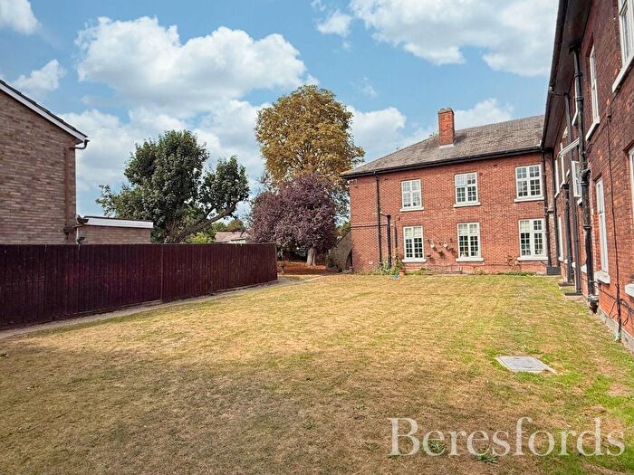 1 Bedroom Flat For Sale In Astra Close, Hornchurch, RM12