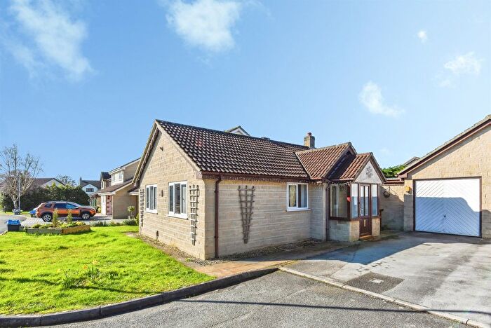 3 Bedroom Detached Bungalow For Sale In Wainwright Drive, Frome, BA11