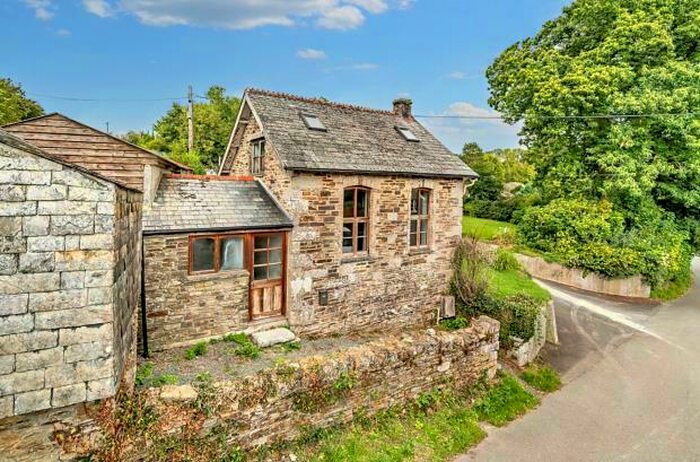 1 Bedroom Semi-Detached House For Sale In North Hill, Launceston, Cornwall, PL15