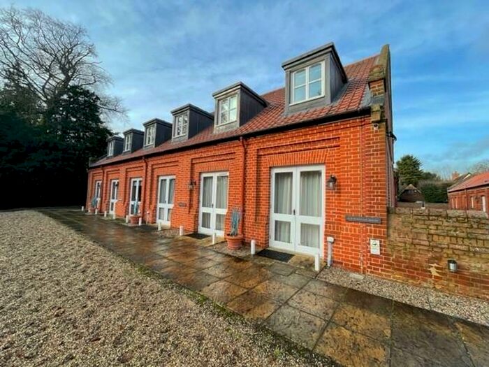 2 Bedroom End Of Terrace House To Rent In The Street, Great Saling, Braintree, CM7