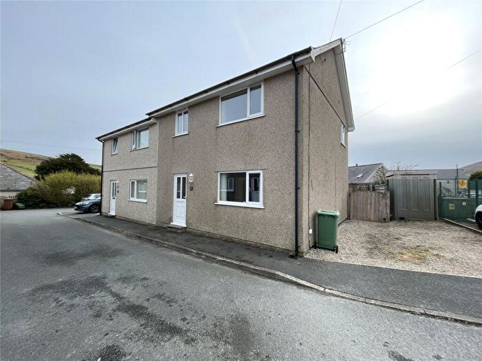 3 Bedroom Semi-Detached House To Rent In Maes Hyfryd, Llanaelhaearn, Caernarfon, Gwynedd, LL54