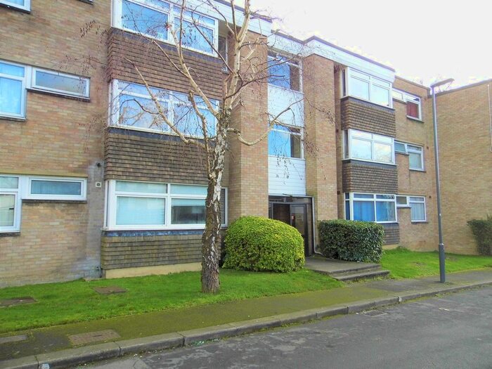 2 Bedroom Flat To Rent In Nursery Road, Pinner, HA5