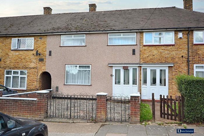3 Bedroom Terraced House For Sale In Petersfield Avenue, Harold Hill, Romford, RM3