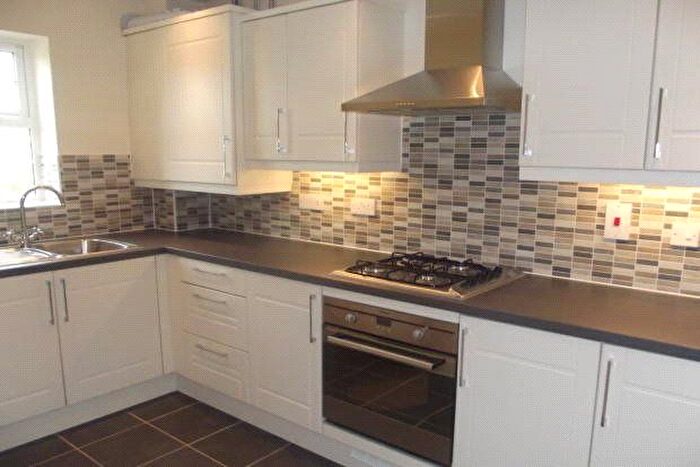 2 Bedroom Flat For Sale In Clivedon Way, Aylesbury, Buckinghamshire, HP19